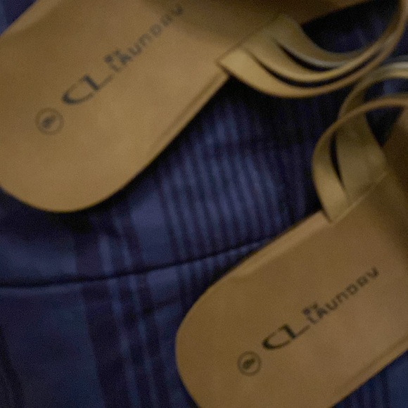 Super cute C L by Laundry Sandals. Gold, Silver and Rose Gold. Size 9 - new - Picture 3 of 4